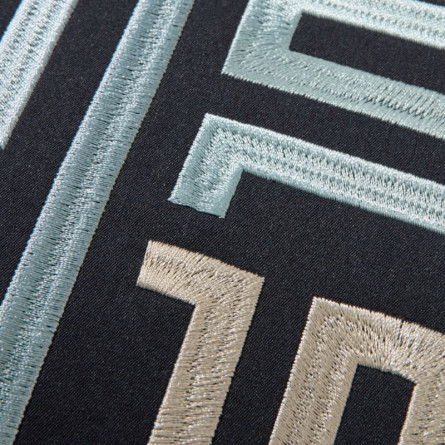 Poduszka JOOP! Bars Navy 40x60 – luksusowa poduszka | JMB Design