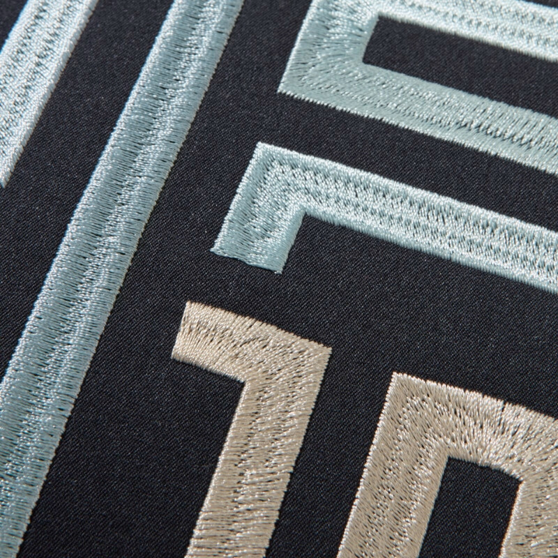Poduszka JOOP! Bars Navy 40x60 – luksusowa poduszka | JMB Design