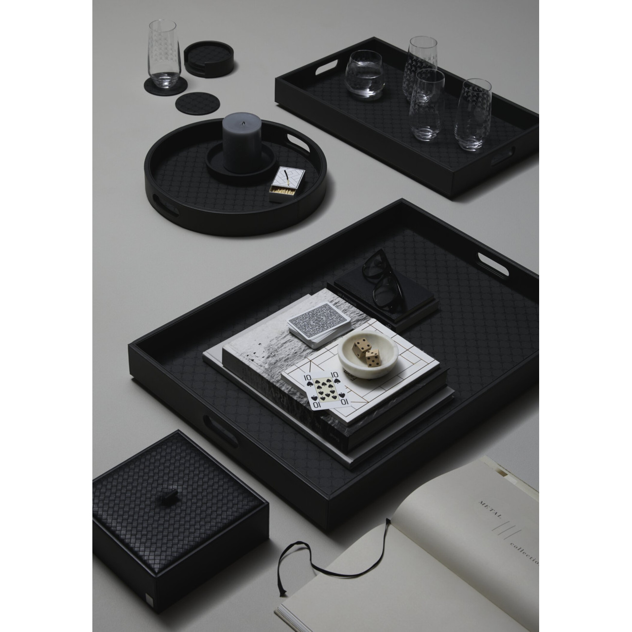 Taca mała okrągła JOOP! Cornflower antracytowa 022000425 Taca mała okrągła JOOP! Cornflower antracytowa 022000425