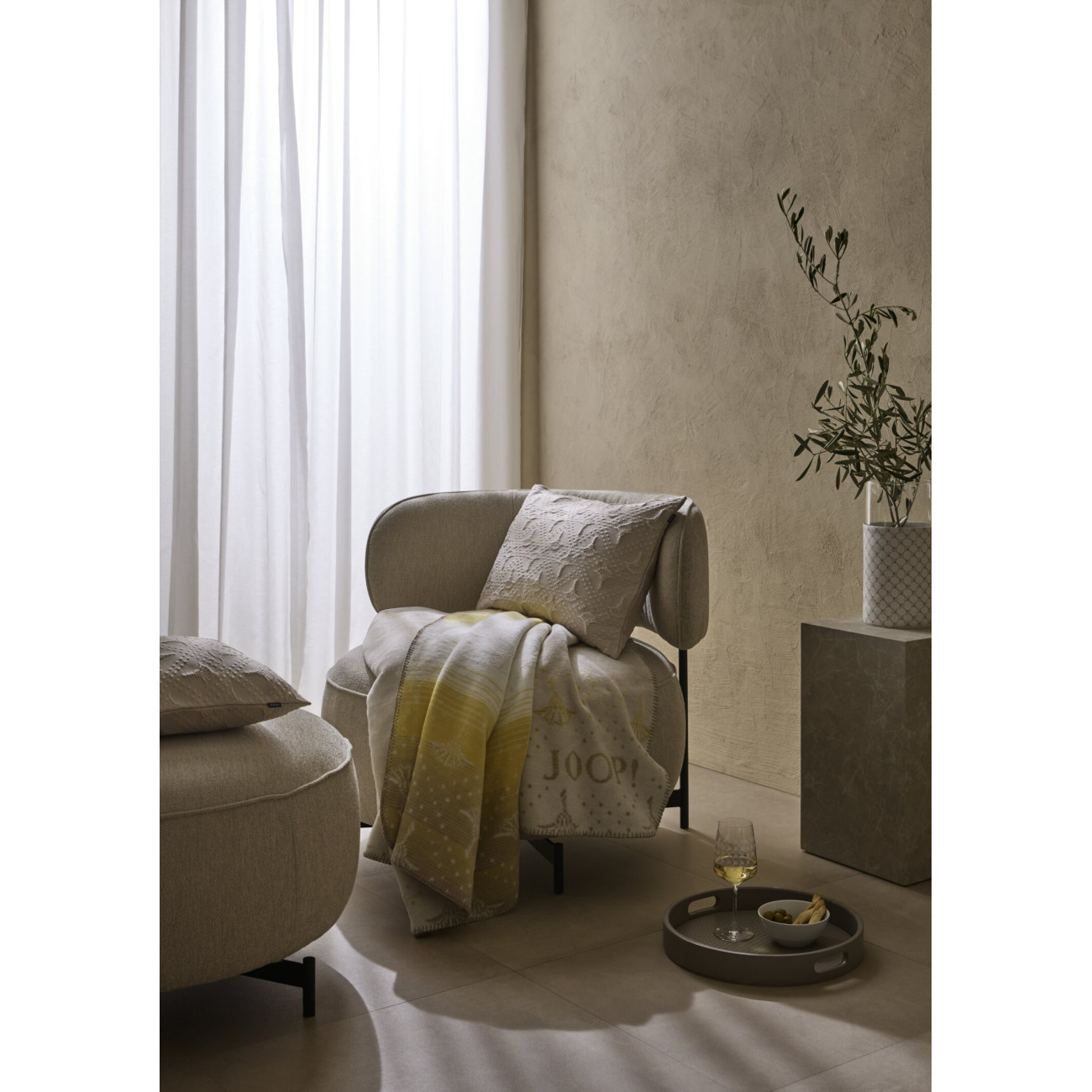 Poduszka JOOP! CORNFLOWER CHARM Natur 40x60 cm 71274/030