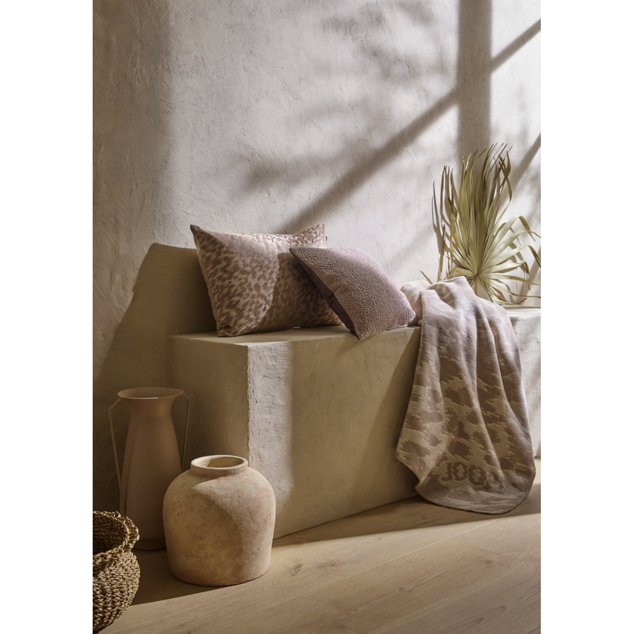 Poduszka JOOP! SPIRIT Nude 40x60 cm 71270/075