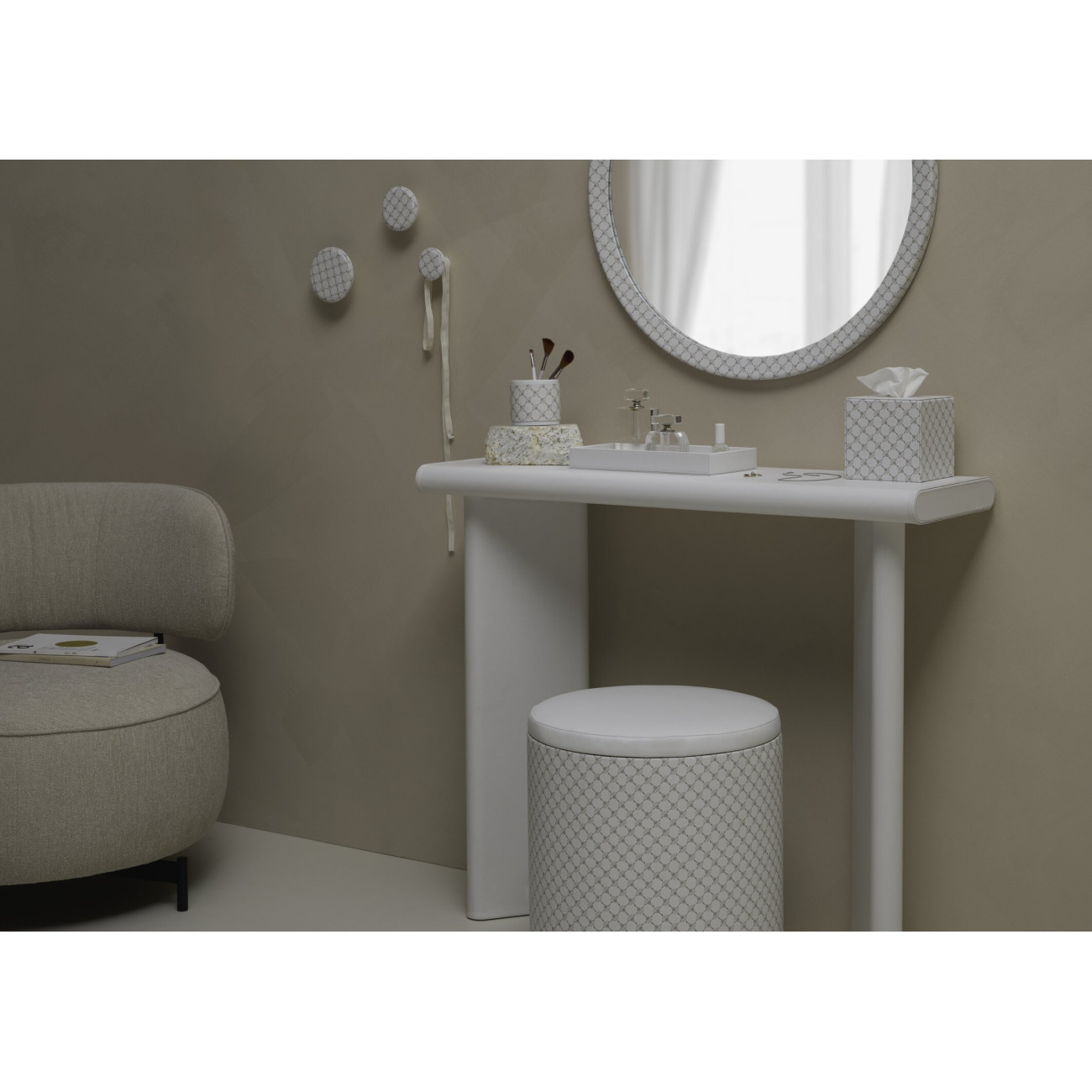 Wieszak - Hak JOOP! Cornflower biały Wieszak - Hak JOOP! Cornflower biały