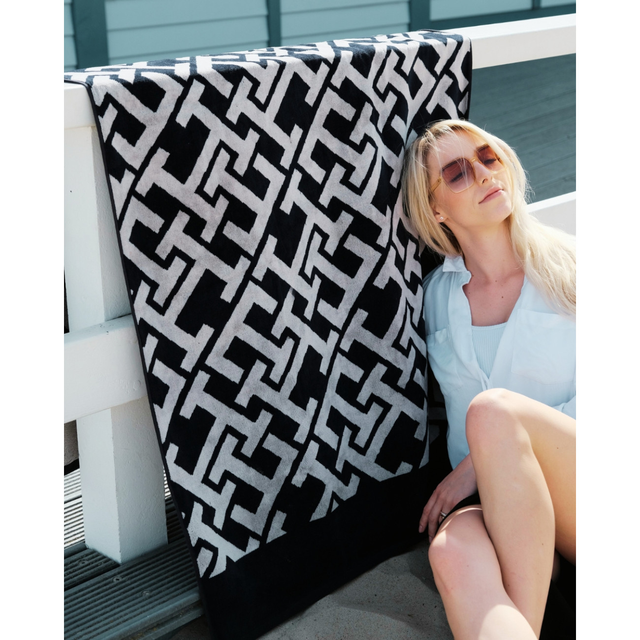 Ręcznik plażowy Tommy Hilfiger Spirit Navy
