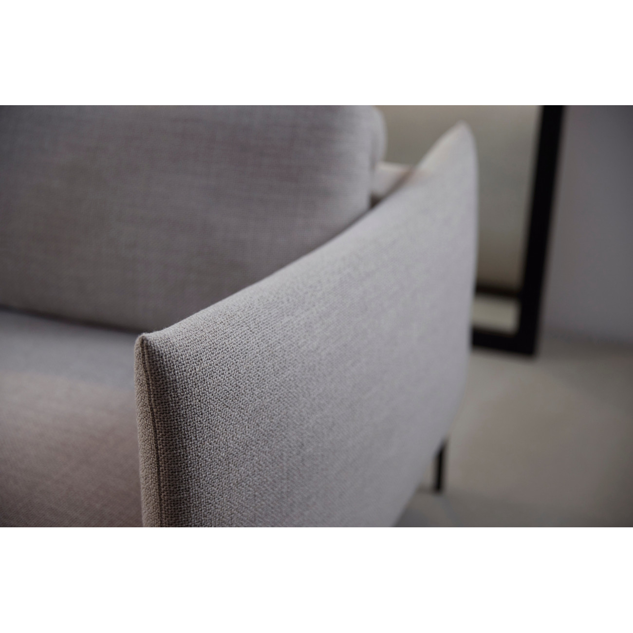 Sofa rozkładana Malloy – komfort i styl do salonu | JMB Design Sofa rozkładana Malloy – komfort i styl do salonu | JMB Design