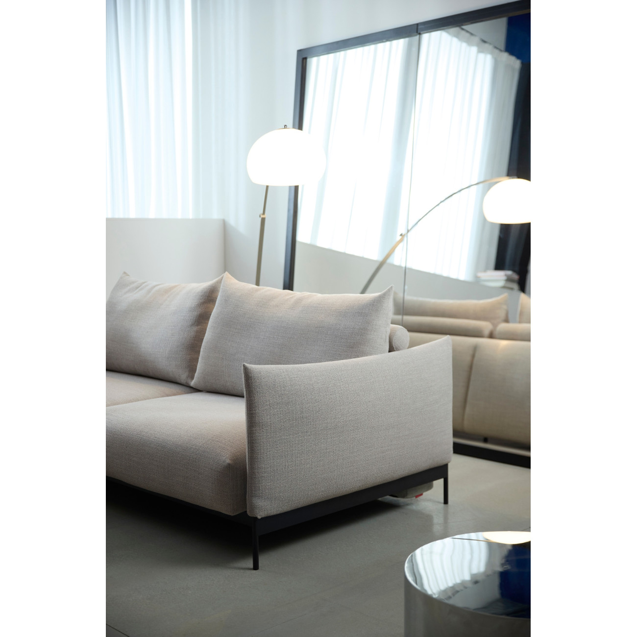 Sofa rozkładana Malloy – komfort i styl do salonu | JMB Design Sofa rozkładana Malloy – komfort i styl do salonu | JMB Design