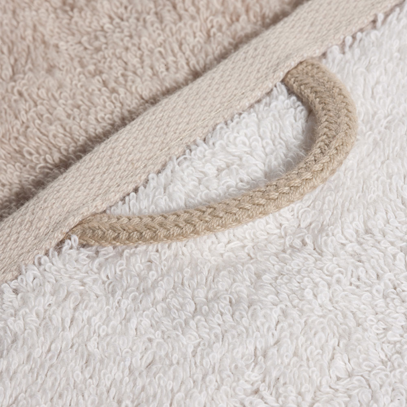 Ręcznik beżowy JOOP! Sand Classic/Doubleface 1600