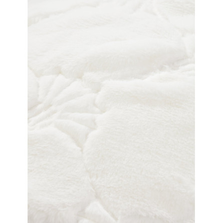 JOOP! Cozy Cornflower White - biała poduszka z futerka | JMB Design JOOP! Cozy Cornflower White - biała poduszka z futerka | JMB Design
