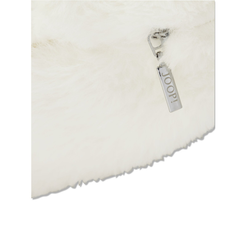JOOP! Cozy Cornflower White - biała poduszka z futerka | JMB Design JOOP! Cozy Cornflower White - biała poduszka z futerka | JMB Design