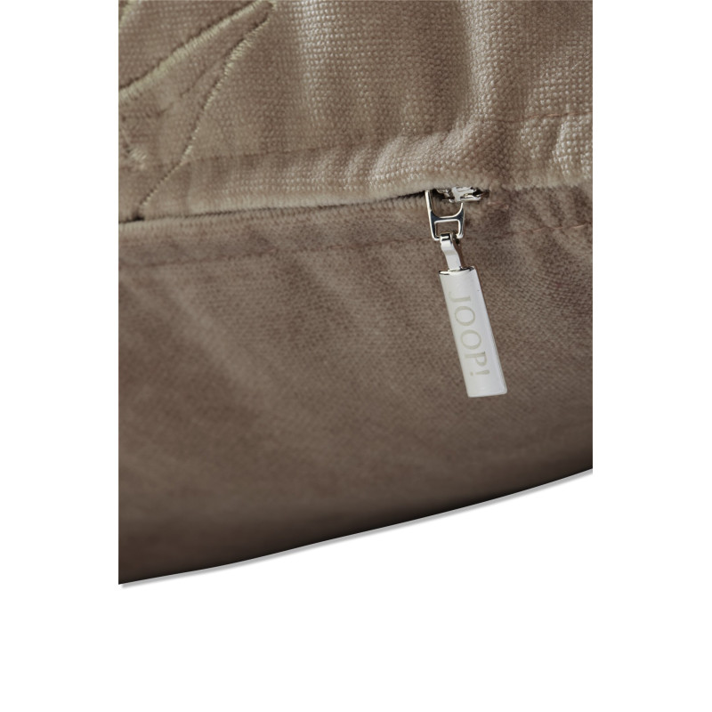 Poduszka JOOP! Paisley Rose - klasyczny wzór, nowy wymiar | JMB Design