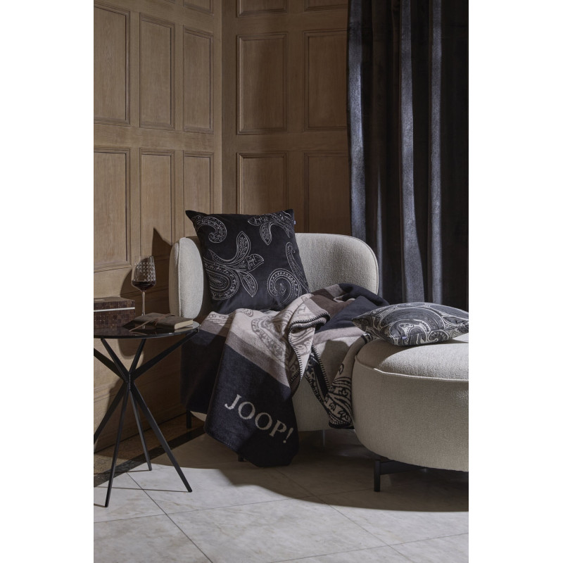 Pled JOOP! Paisley Stripes Black - elegancja i styl | JMB Design Pled JOOP! Paisley Stripes Black - elegancja i styl | JMB Design